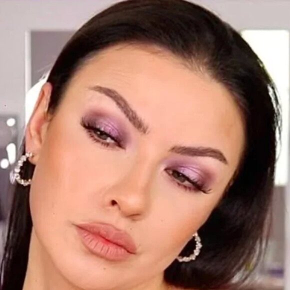 Brand New Lottie London THE MAUVES Quad Eyeshadow Palette - Picture 3 of 8